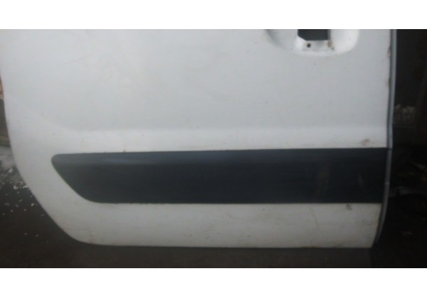 Дверка бокова здвижна права Renault Kangoo, 2003-2008р 